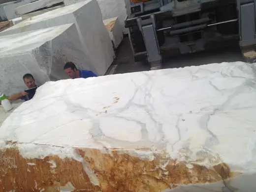 Calacatta Gold marble slab surface – Marmi di Carrara – grey, charcoal (4)