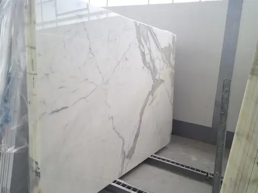 Calacatta Gold marble slab surface – Marmi di Carrara – light grey, grey (41)