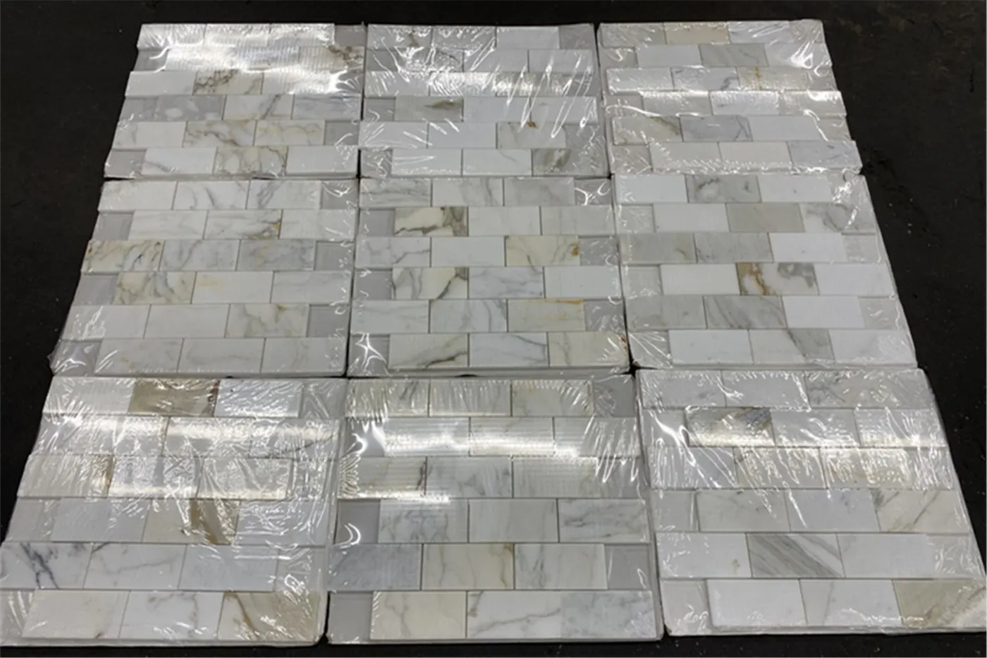 Calacatta Gold marble tiles – Marmi di Carrara – grey, light grey (68)