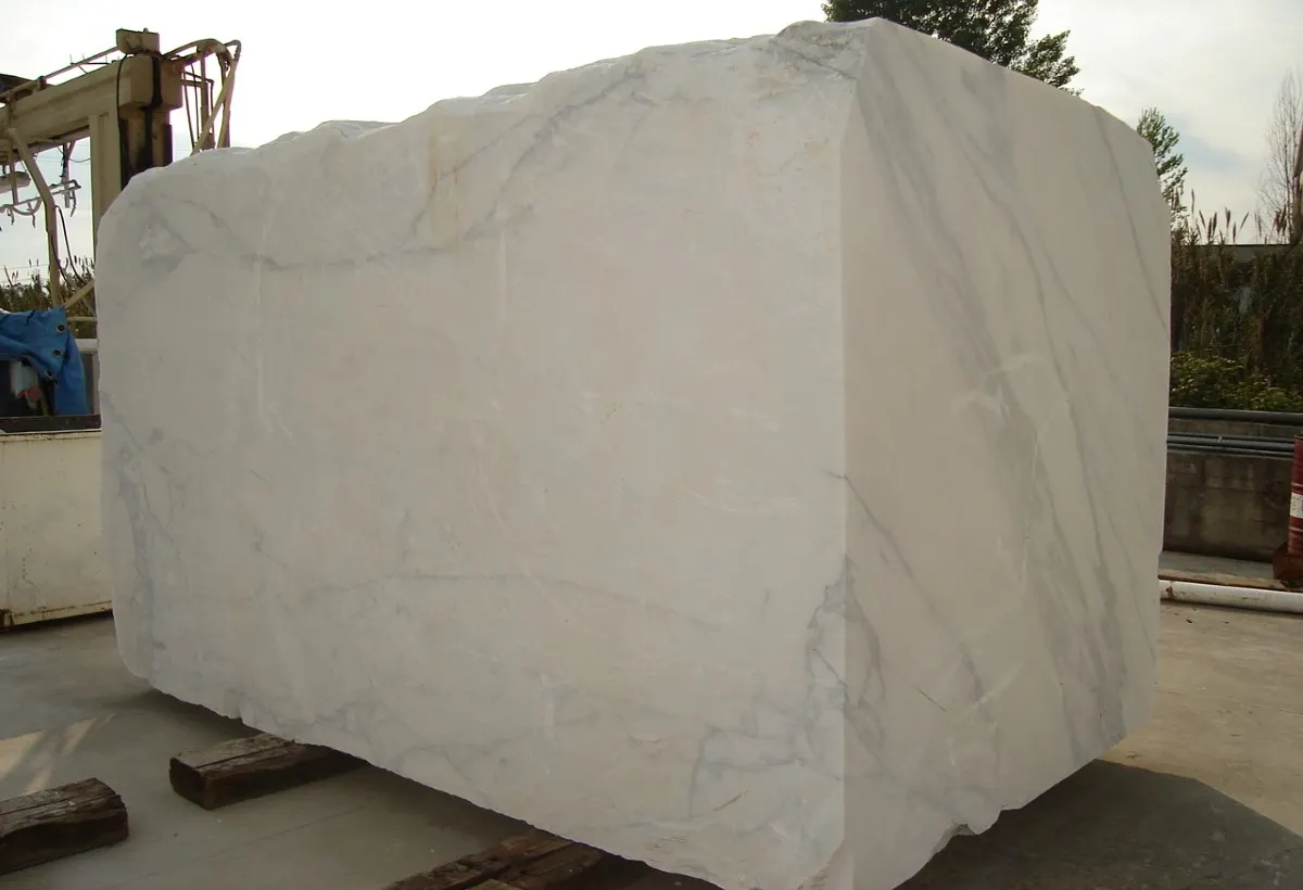 Calacatta Oro mármol, bloque de cantera – Marmi di Carrara – gris, antracita (19)
