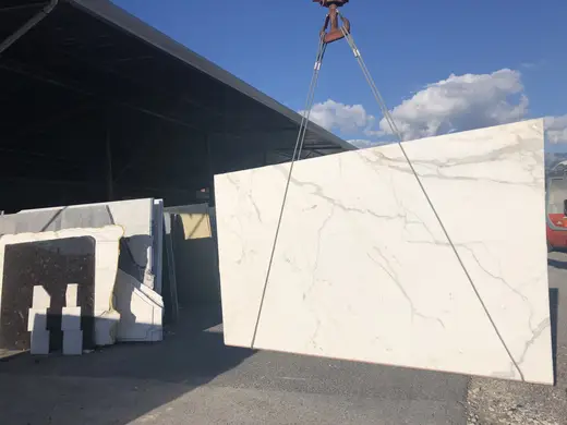 Calacatta Oro marble slab surface – Marmi di Carrara – white, black (2)