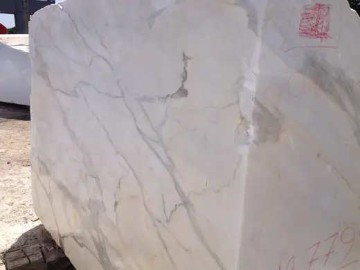 Calacatta Oro мрамор, поверхность плиты – Marmi di Carrara – светло-серый, серый (5)