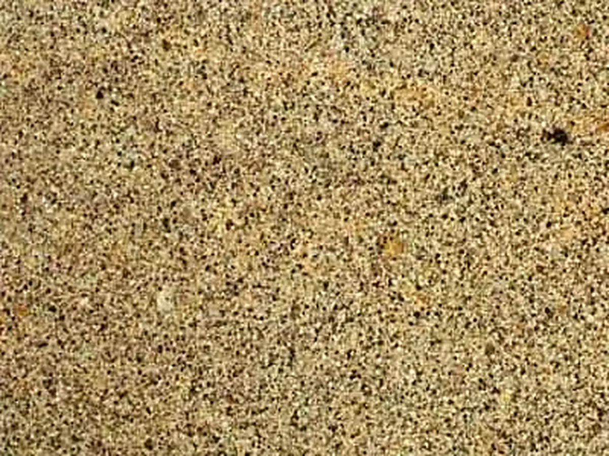 Chariot Vanilla granite polished sample – Marmi di Carrara – gold (1)