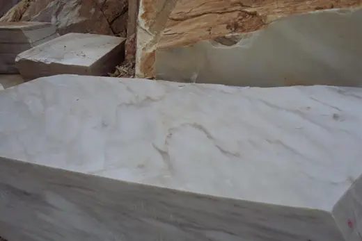 Cremo Delicato mármol, bloque de cantera – Marmi di Carrara – beige, gris (17)