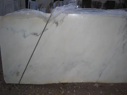 Cremo Delicato mármol, superficie de losa – Marmi di Carrara – gris, violeta (5)