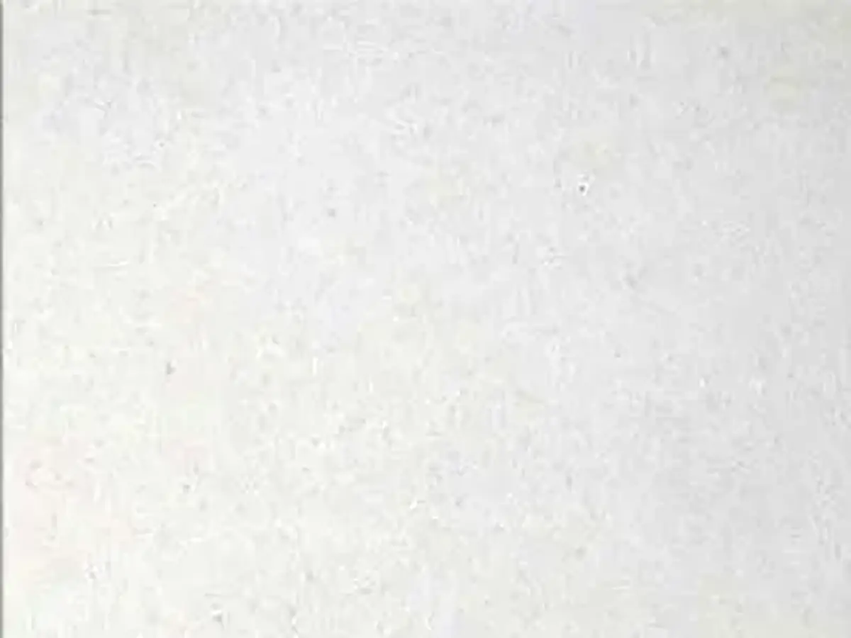 Crystal White Viet Nam marble polished sample – Marmi di Carrara – white, ivory (1)