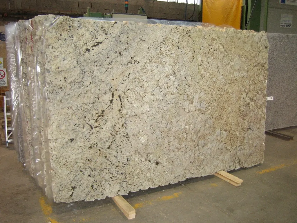 Galaxy White marmo, superficie di lastra – Marmi di Carrara – grigio, beige (1)