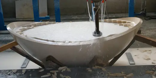 Bagno in pietra naturale – Marmi di Carrara