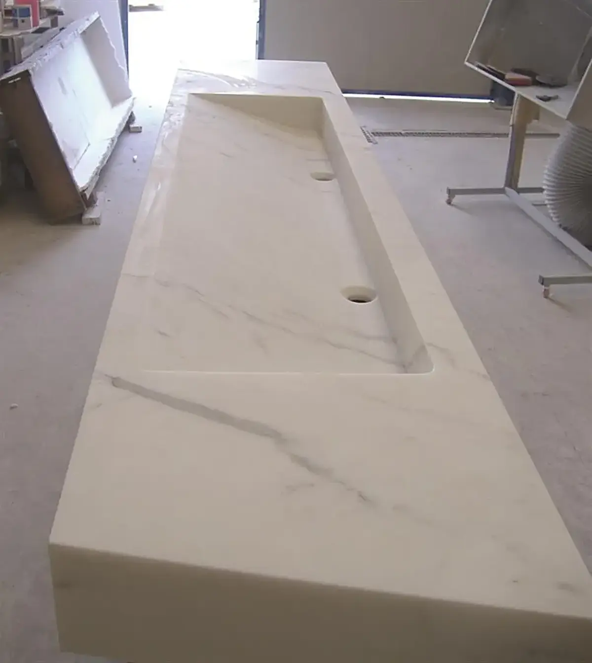 Baño en piedra natural – Marmi di Carrara