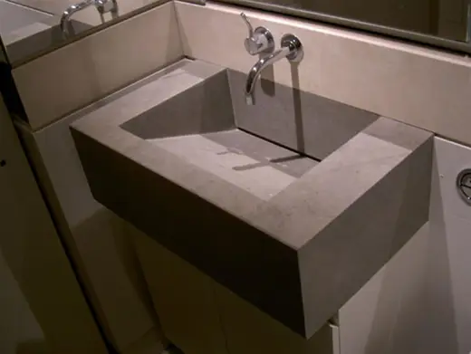 Bagno in pietra naturale – Marmi di Carrara