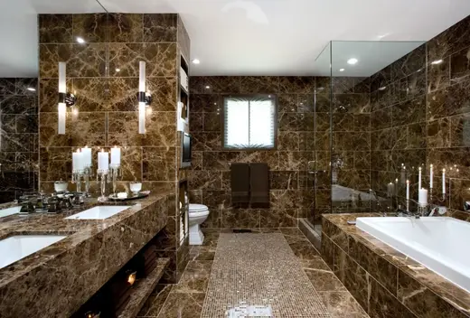 Bagno in pietra naturale – Marmi di Carrara
