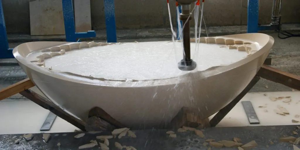 Baño en piedra natural – Marmi di Carrara