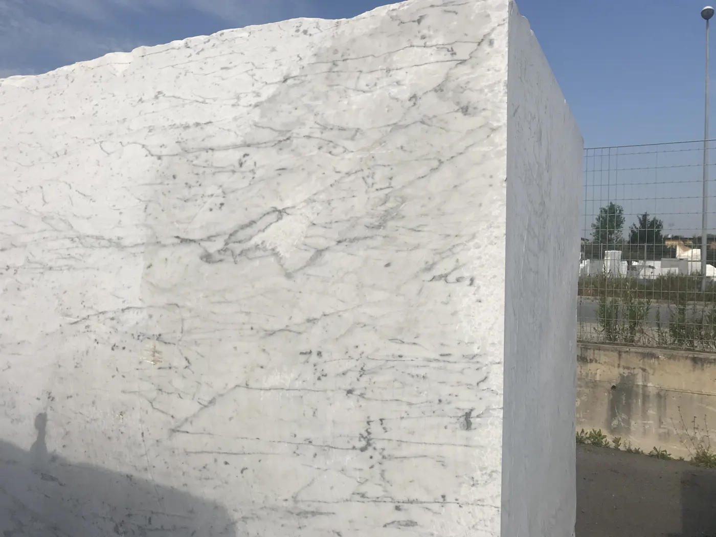 Steinbruchblock in Naturstein – Marmi di Carrara
