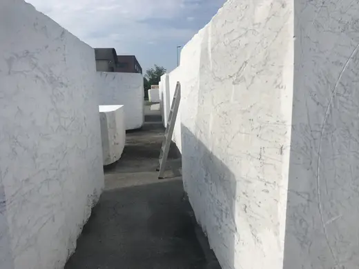Blocco di cava in pietra naturale – Marmi di Carrara