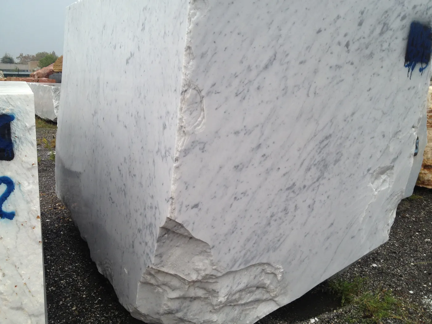 Quarry block in natural stone – Marmi di Carrara