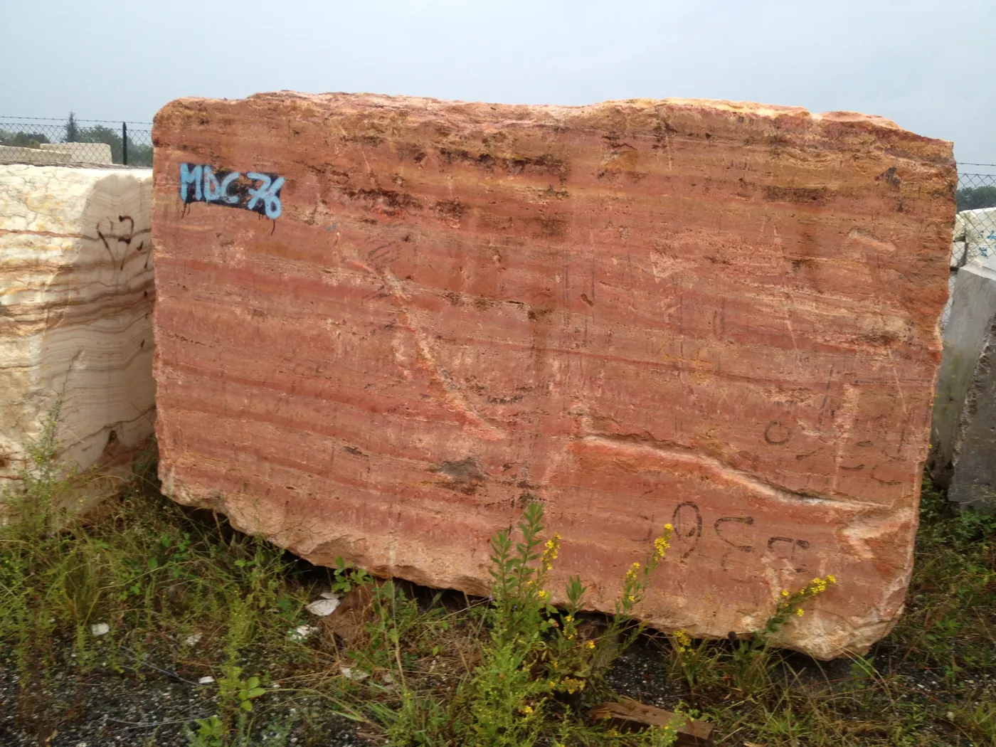 Quarry block in natural stone – Marmi di Carrara