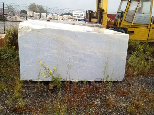 Blocco di cava in pietra naturale – Marmi di Carrara
