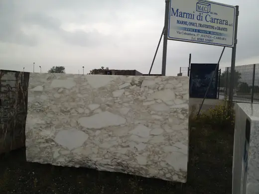 Blocco di cava in pietra naturale – Marmi di Carrara