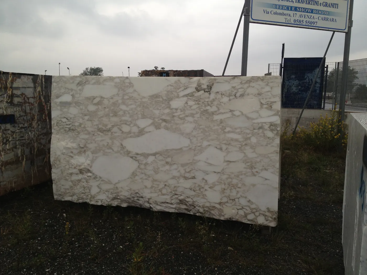 Quarry block in natural stone – Marmi di Carrara