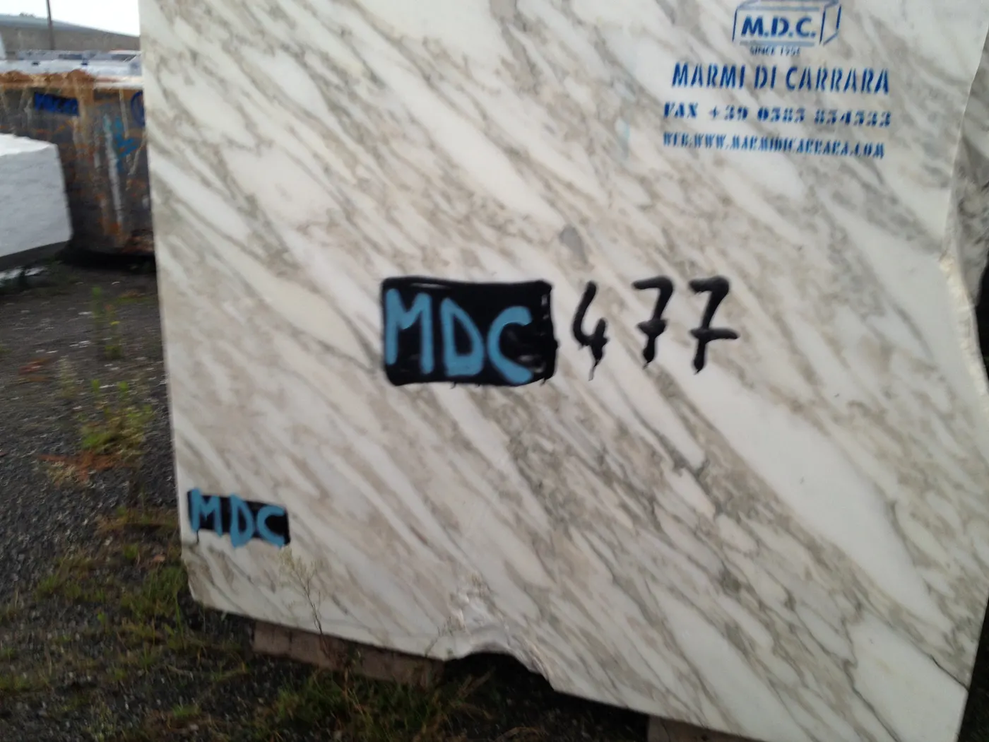 Quarry block in natural stone – Marmi di Carrara