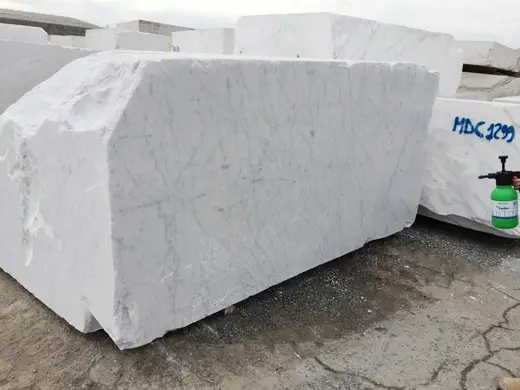 Blocco di cava in pietra naturale – Marmi di Carrara