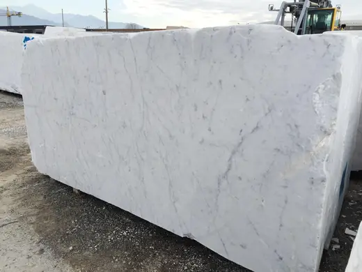 Blocco di cava in pietra naturale – Marmi di Carrara