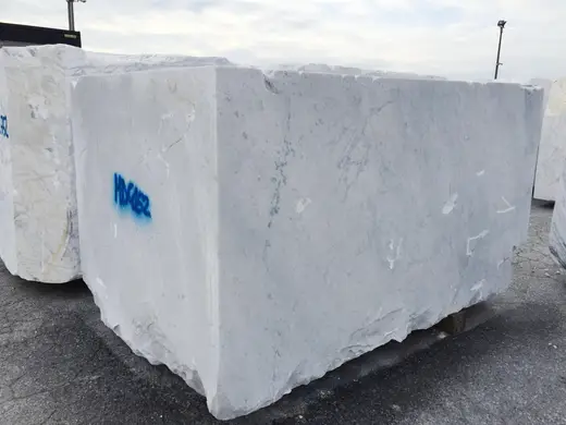 Blocco di cava in pietra naturale – Marmi di Carrara