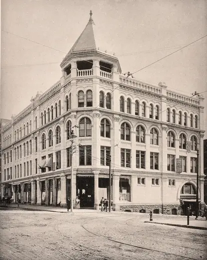 Blocco di cava: Delaney's Marble Block, Holyoke, Massachusetts (1891)