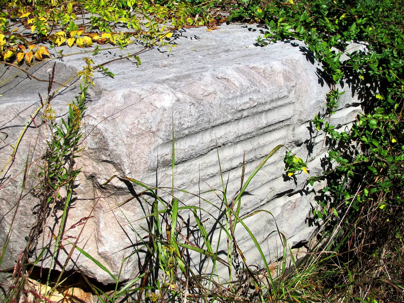 Карьерный блок: Craig-quarry-tennessee-marble-block-tn1