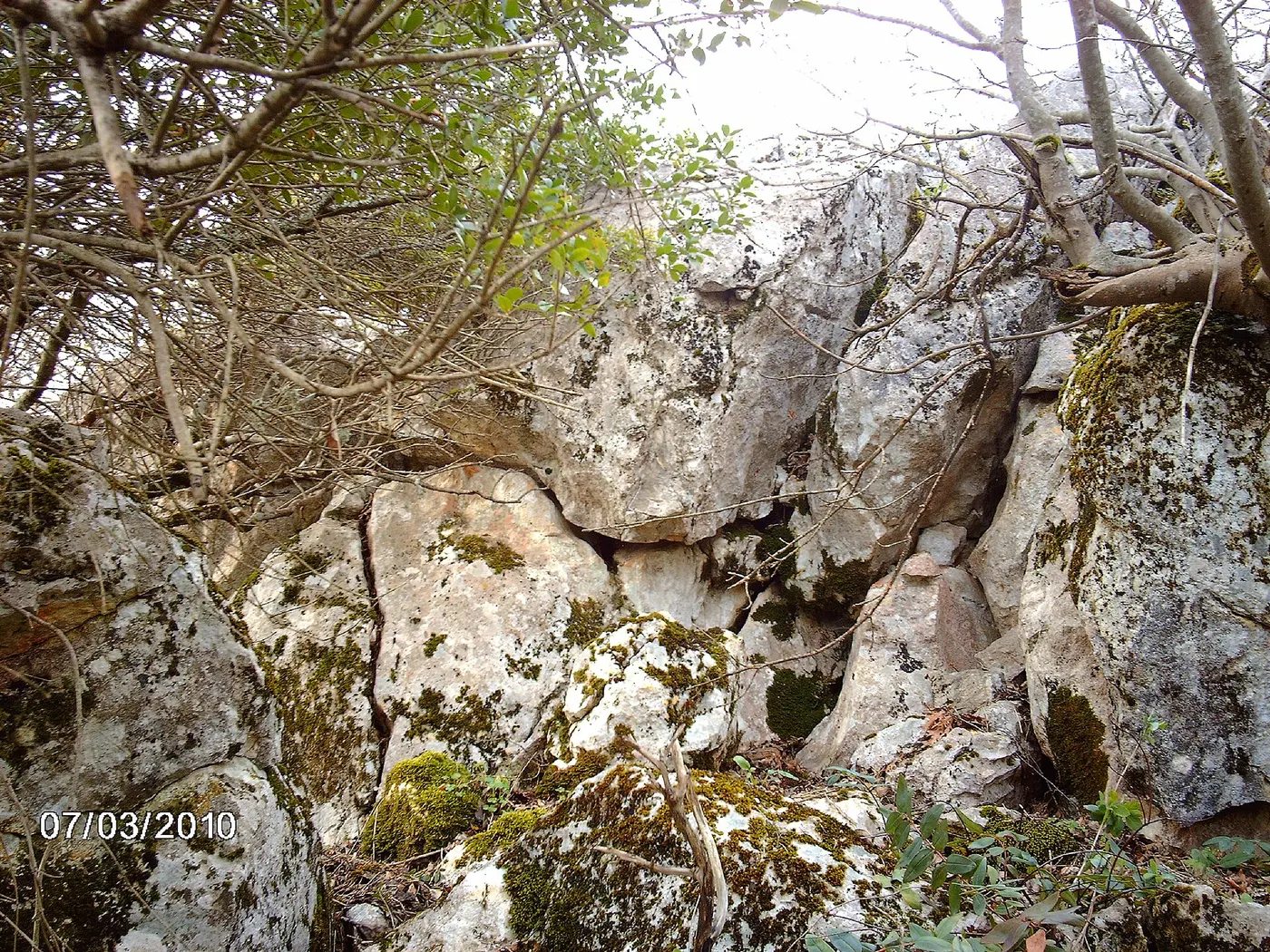 Quarry block: ÖZER ÖZGEN RUHSAT UPPER LOADİNG BLOCK MARBLE - panoramio