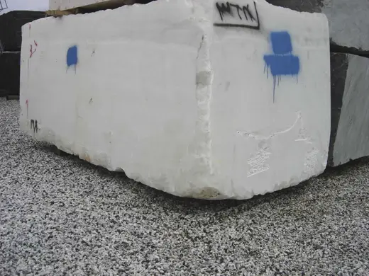 Blocco di cava in pietra naturale – Marmi di Carrara