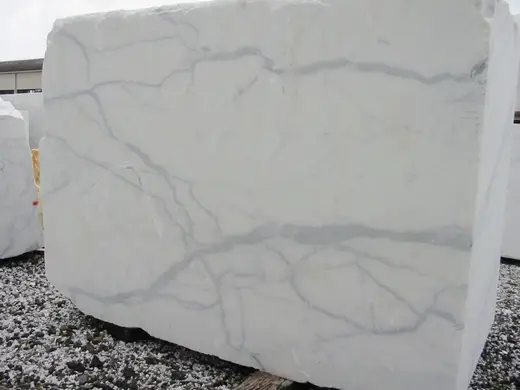 Blocco di cava in pietra naturale – Marmi di Carrara