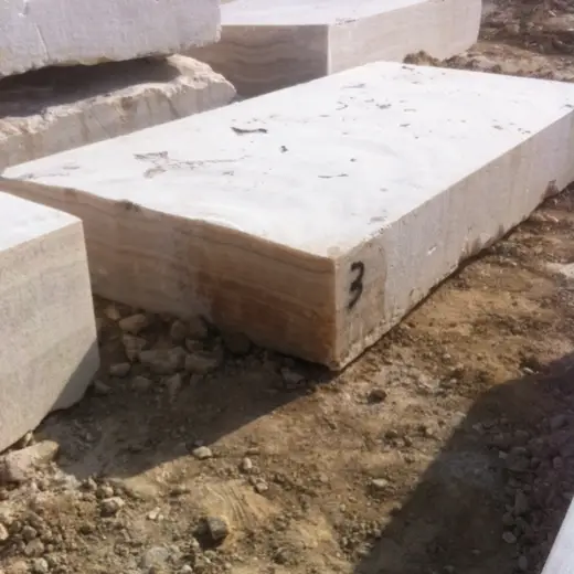 Quarry block in natural stone – Marmi di Carrara