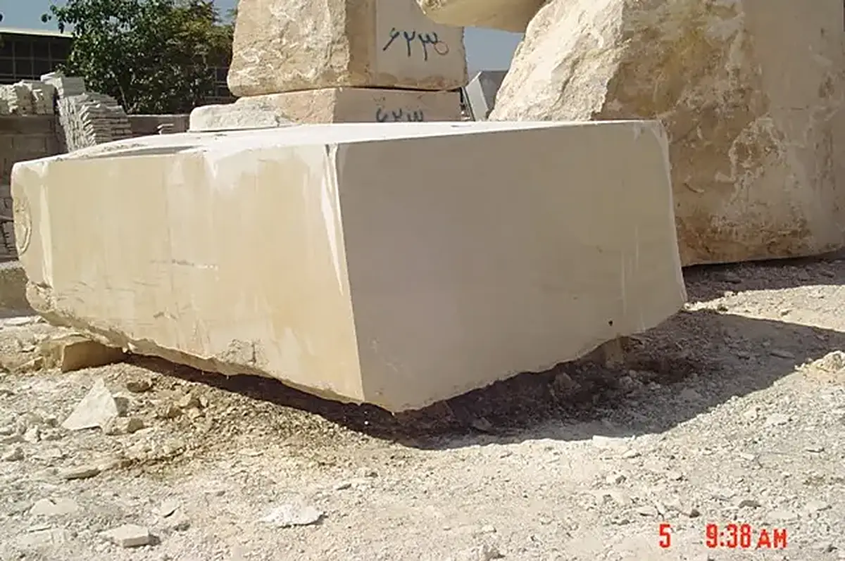 Blocco di cava in pietra naturale – Marmi di Carrara