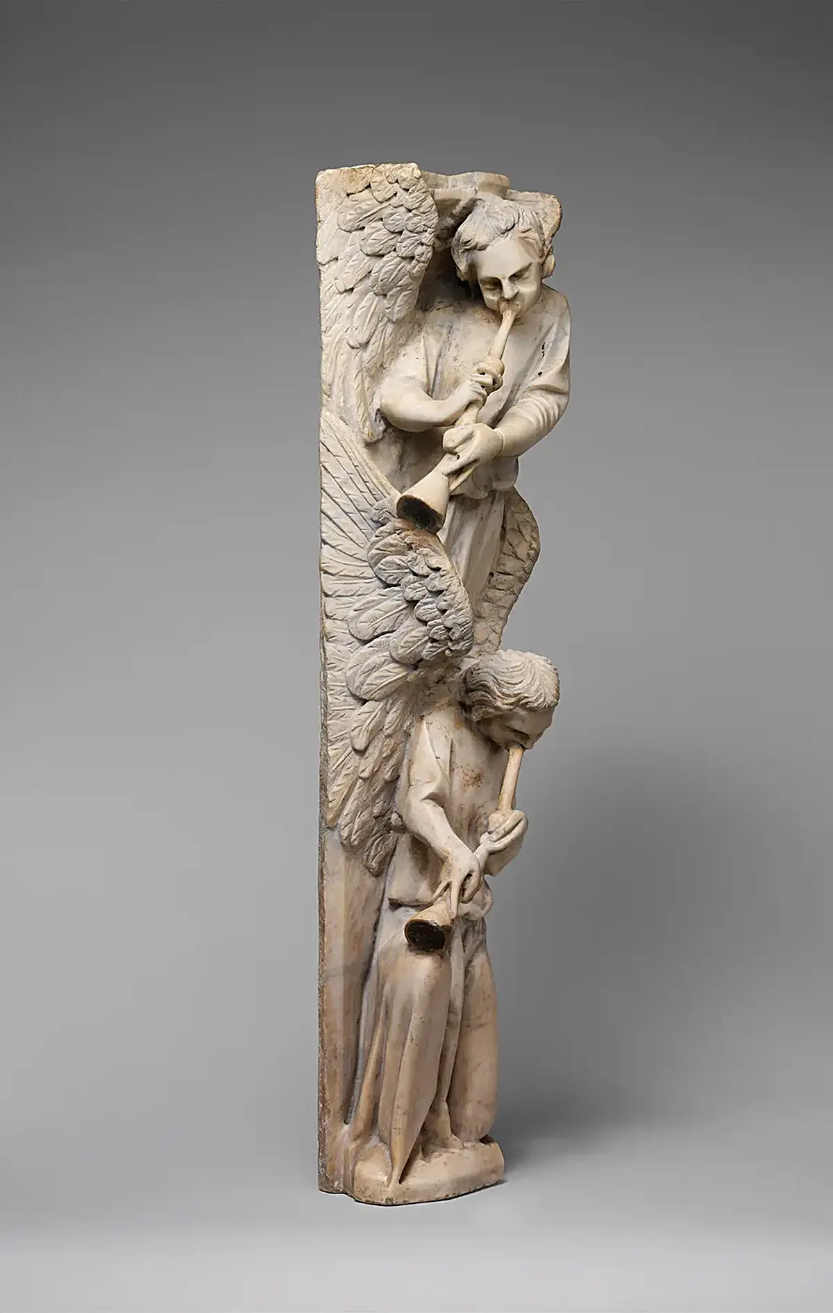 Dettaglio di superficie: Pilaster of Angels Sounding Trumpets from the Parapet of a Pulpit MET DP169514