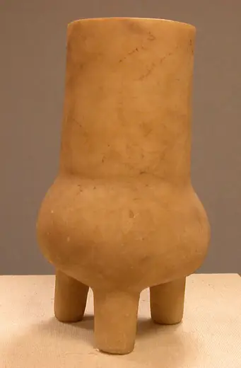 Surface detail: Onyx Tripod Vessel MET vs1994 35 733