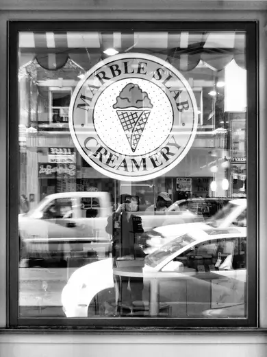 Surface detail: Marble slab creamery (136316369)