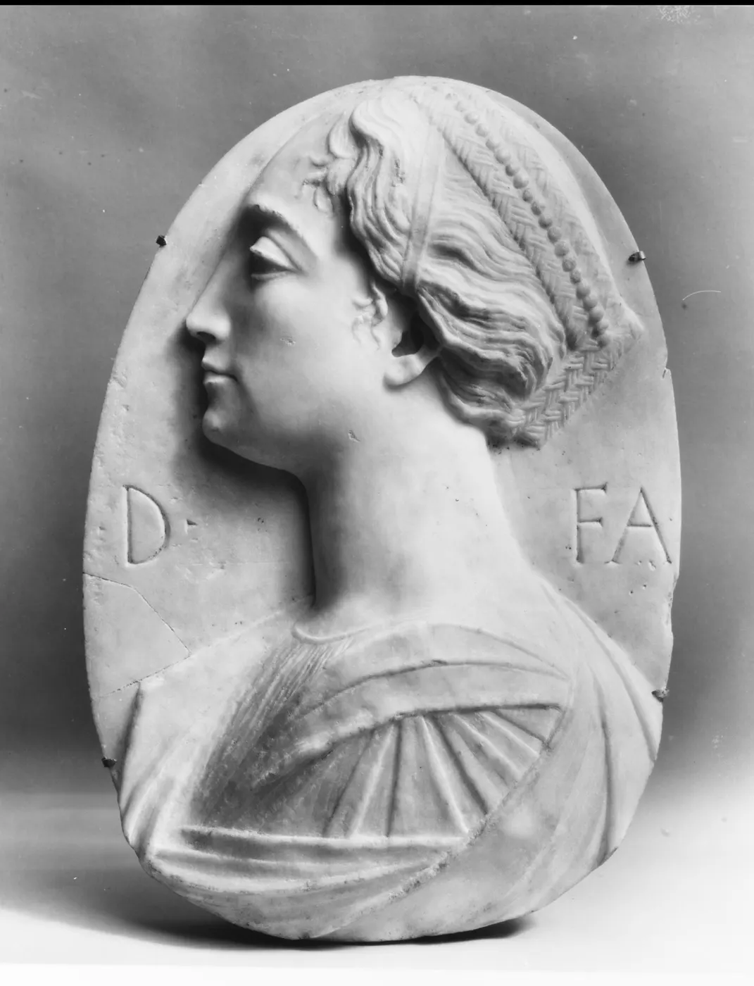 Surface detail: Diva Faustina MET 92193