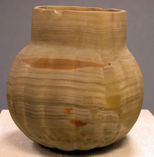 Surface detail: Gadrooned Onyx Vessel MET vs1994 35 736