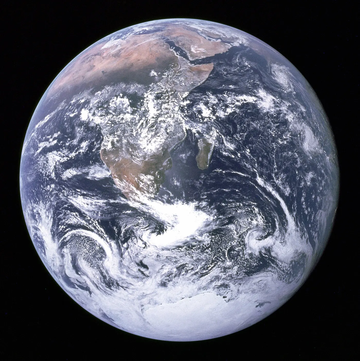 Detalle de superficie: The Earth seen from Apollo 17