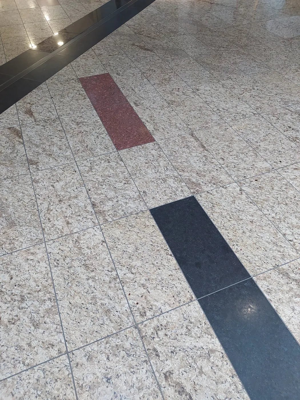 Flooring: +15 Marble-like Tile Floor Example