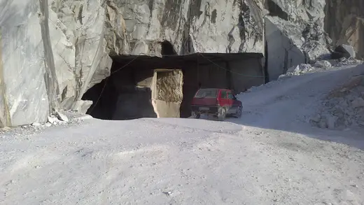 Quarry view in natural stone – Marmi di Carrara