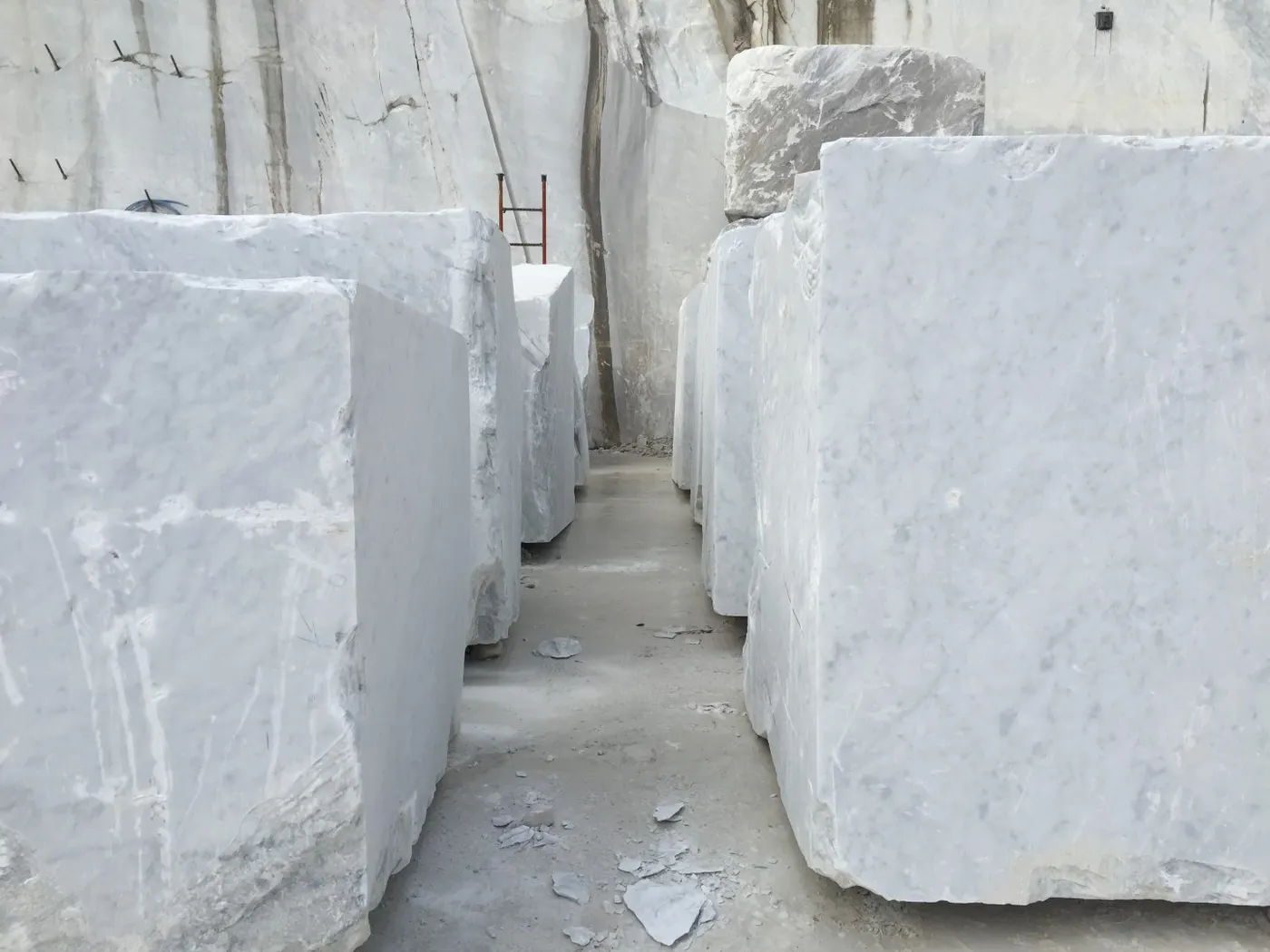 Quarry view in natural stone – Marmi di Carrara