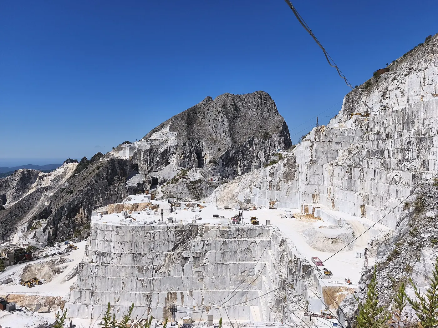 Quarry view: Cave di Fantiscritti 7