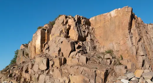 Quarry view: Rocks and texture in Rixö granite quarry 5