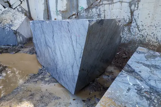 Quarry view in natural stone – Marmi di Carrara