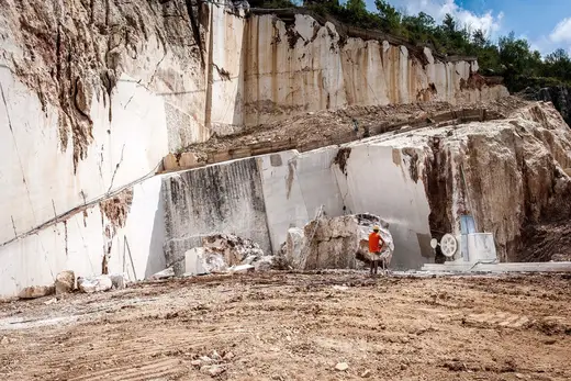 Quarry view in natural stone – Marmi di Carrara