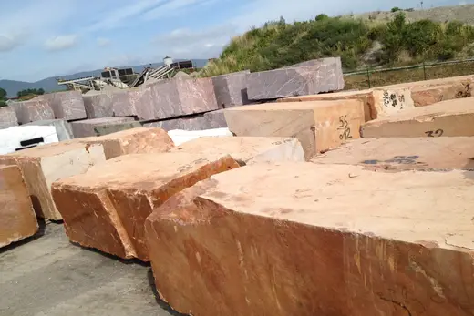Quarry view in natural stone – Marmi di Carrara