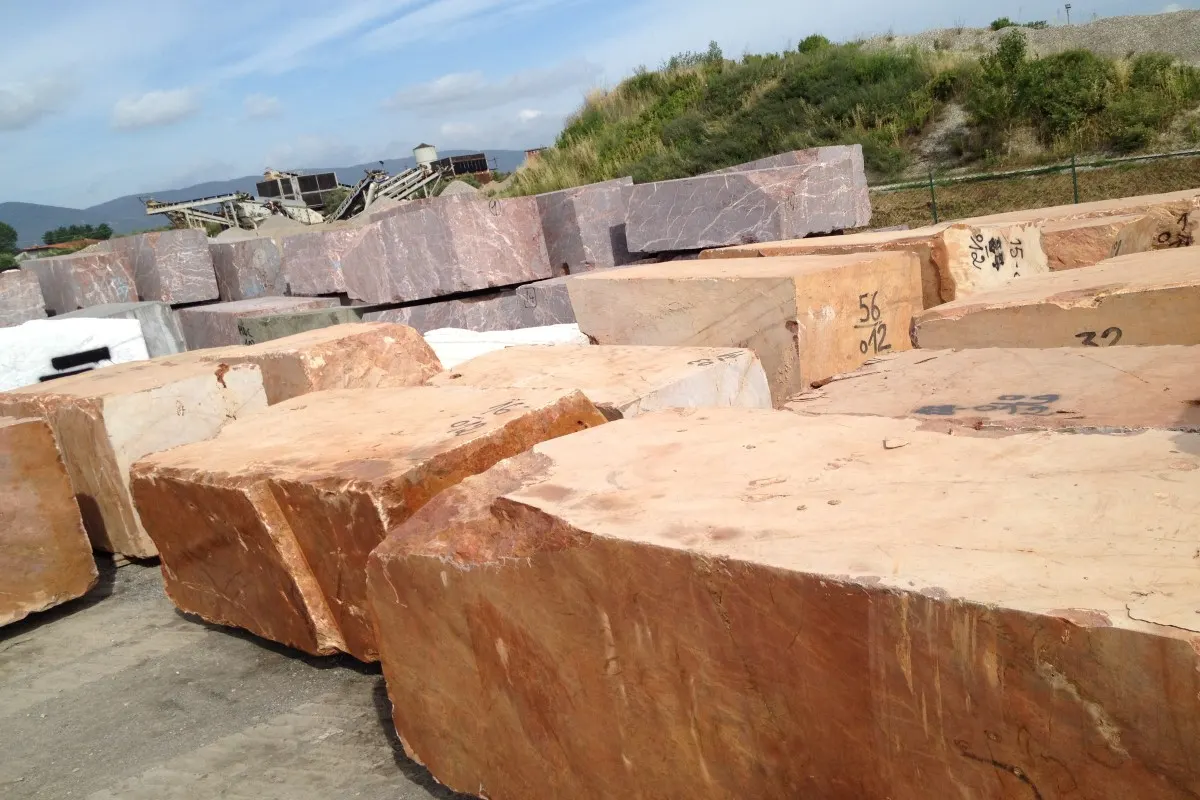 Quarry view in natural stone – Marmi di Carrara