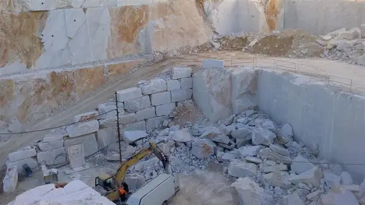 Quarry view in natural stone – Marmi di Carrara